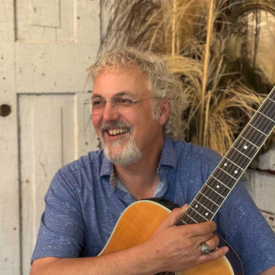 Mark McKechnie performing solo acoustic